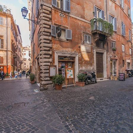 Domus Lupae -Live In The Heart Of Rome Roma Exterior foto